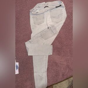 American Eagle Outfitters Women's Light Gray Skinny Jeans